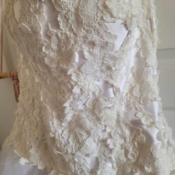 Wedding Gown Ivory - Picture 3 of 4